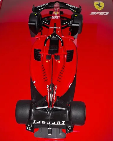 MAISTO Wall Frame 1:10 F1 - Ferrari (RC shell)