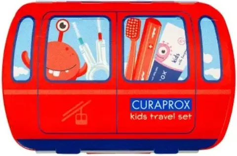Curaprox Promo Kids Travel Set Για 6-12 Ετών Κόκκινο Με Οδοντόβουρτσα Ταξιδίου 1 τεμάχιο & Οδοντόκρεμα Καρπούζι 10ml & Μεσοδόντια Βουρτσάκια 2 τεμάχια